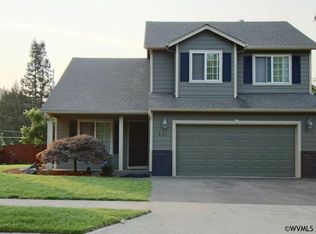 201 Pioneer Dr, Silverton, OR 97381