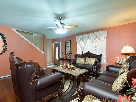 4th image of 1026 MAGNOLIA CRST