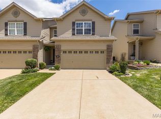 1215 Saltash Ct, Saint Louis, MO 63129