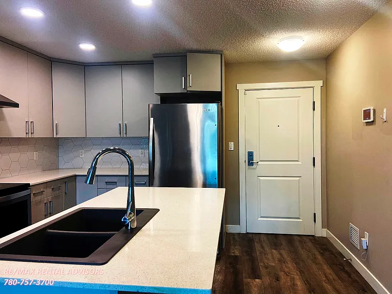 1506 Tamarack Blvd NW #111 — Photo 2