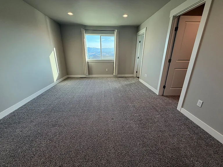 1967 N Mineral Pl — Photo 7