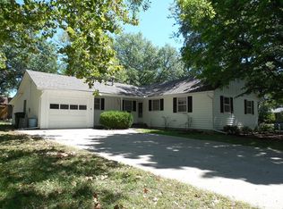 2438 Ridge Ct, Lawrence, KS 66046