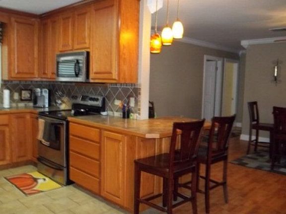 3rd image of 313 Highland Dr