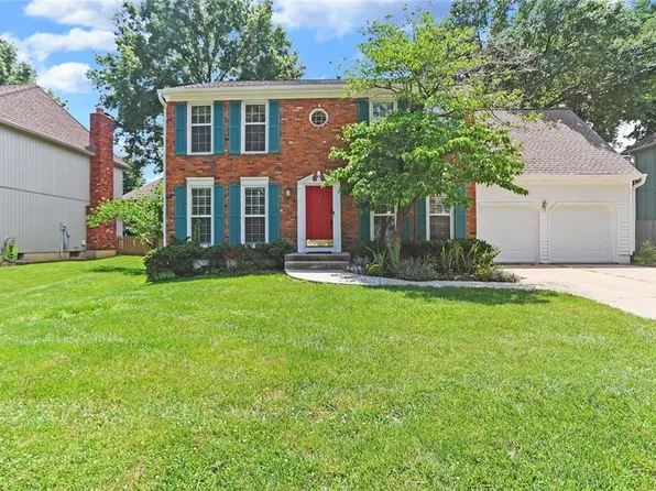 8146 NW Delta Dr, Kansas City, MO 64151