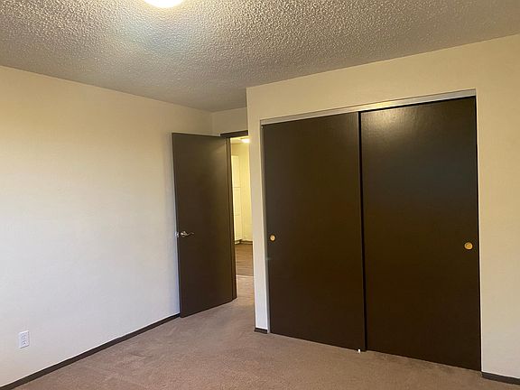 5th image of 100 N 8th Ave SW #4