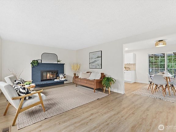 2nd image of 34515 25th Avenue SW