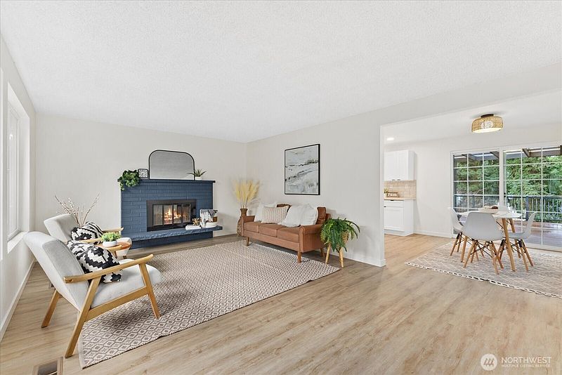 3rd image of 34515 25th Avenue SW
