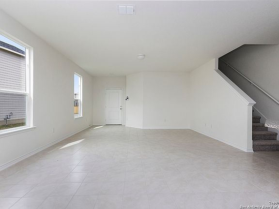 3rd image of 4912 Park Cape
