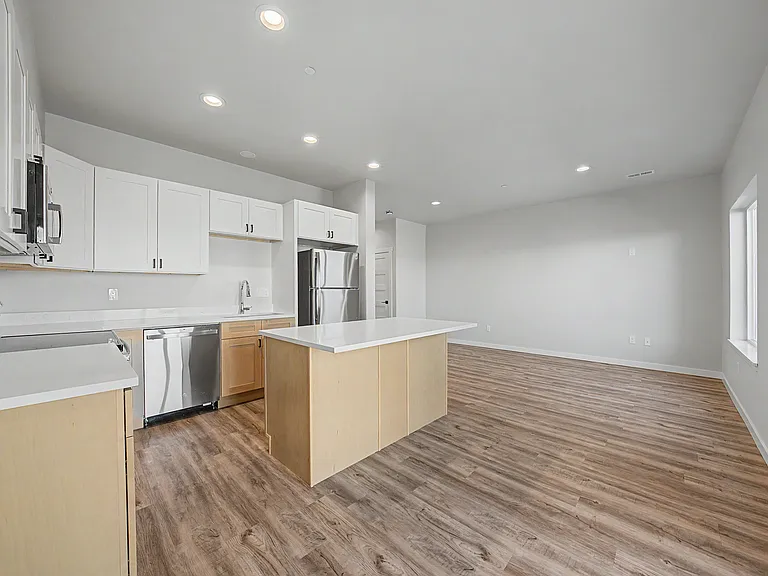 1311 NE 2nd Ave #1-5 — Photo 13