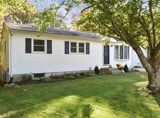 90 Ebony Dr, East Greenwich, RI 02818
