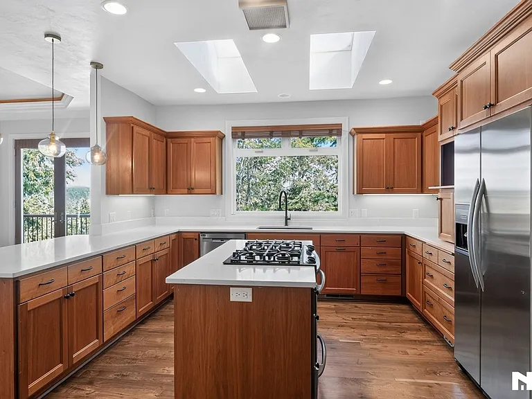 453 Dellwood Dr — Photo 18