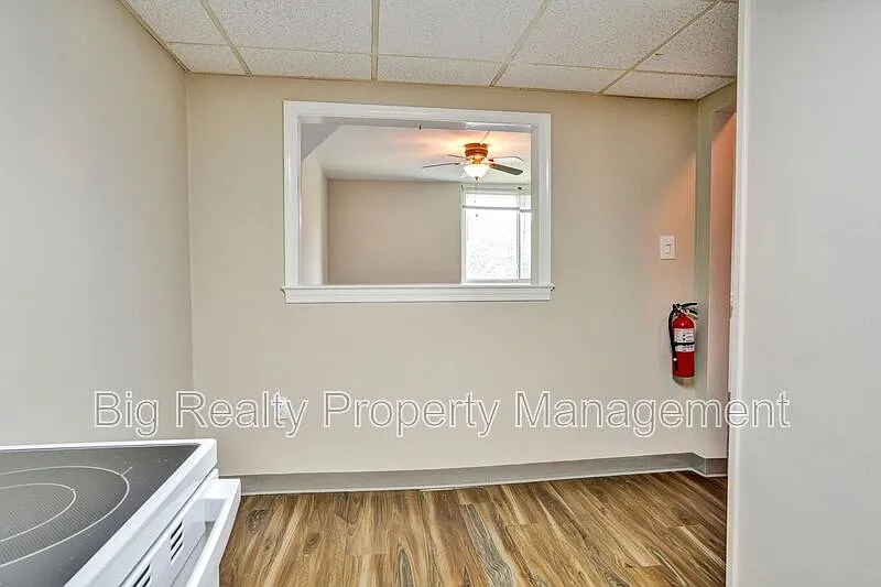 1 bed, 1.0 bath, $1,595 — Photo 3
