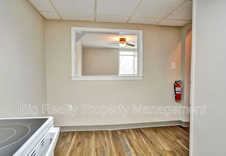 3323 Forest Ln #D-15 — Photo 3