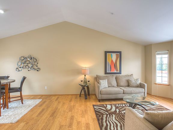 3rd image of 2341 Veedol Dr