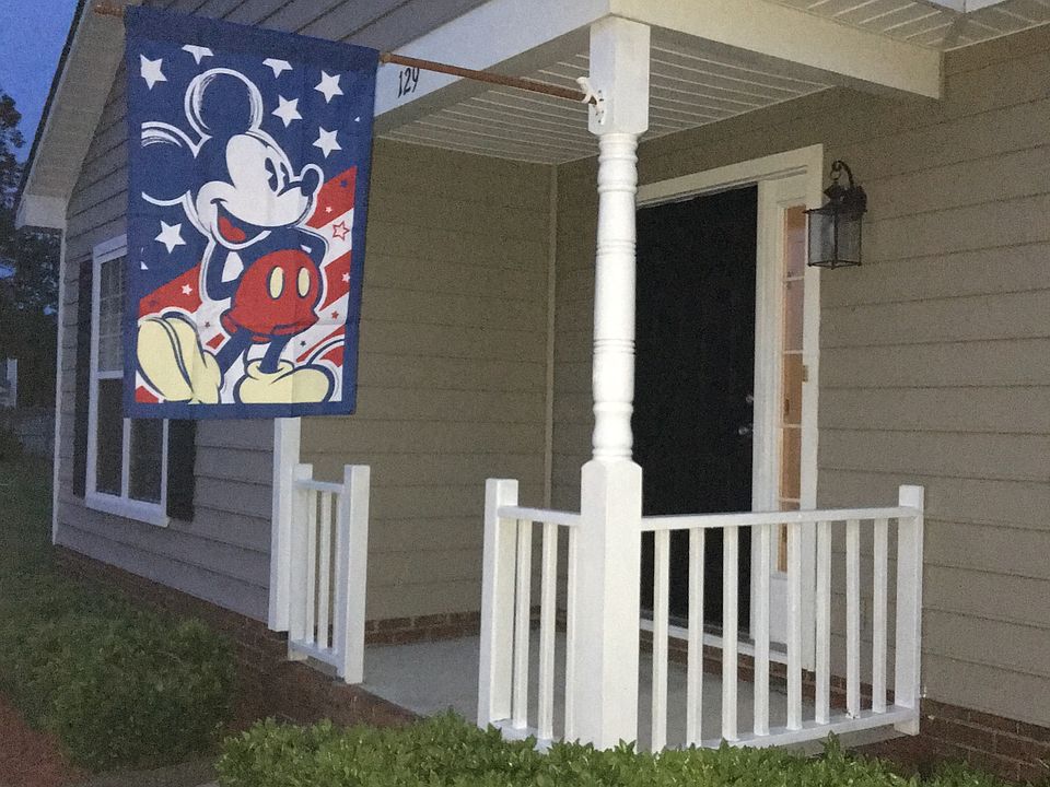 1st image of 129 Juniper Ct