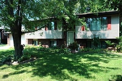 1st image of 1514 W 74th Ave