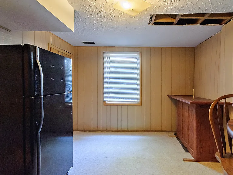 1410 W 21st St — Photo 22