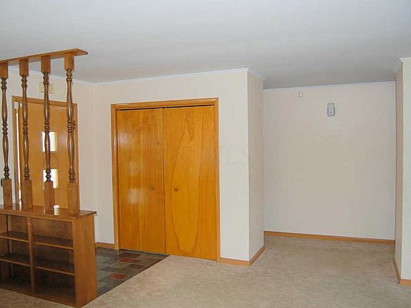 3rd image of 180 West Ave