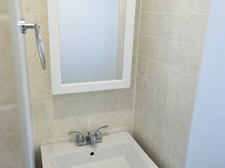 1825 Jackson St NE #1 — Photo 13