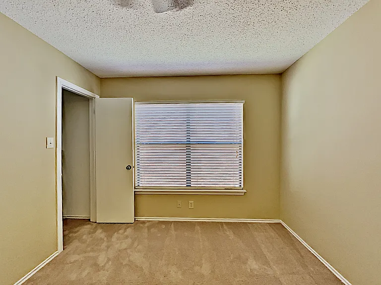 6807 Shadow Run — Photo 16