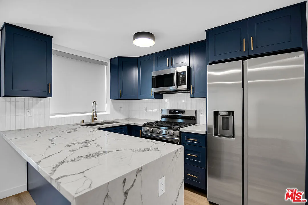 Studio, 1.0 bath, 500 sqft, $2,300 — Photo 4