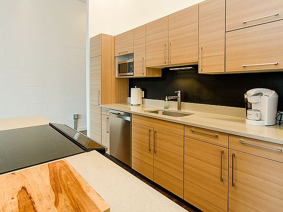 5th image of 225 N 4th St Suite 202