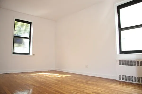 Rented by Lang Realty LLC | media 2