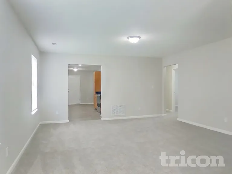 1836 Farm Meadow Dr — Photo 4
