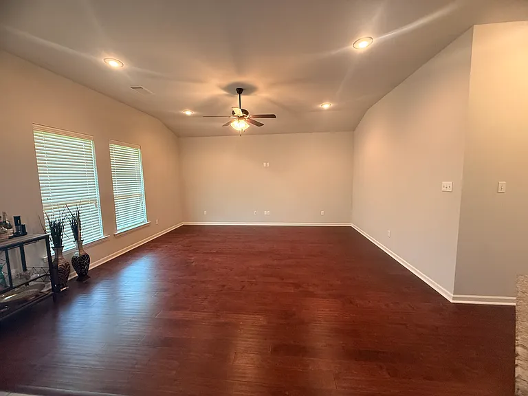 Pinecrest Dr — Photo 4