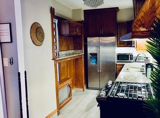5300 S Shore Dr APT 2, Chicago, IL 60615