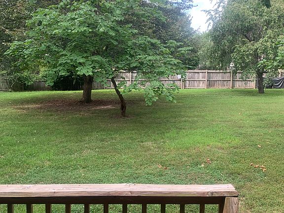 2nd image of 1338 NW Jefferson Ct