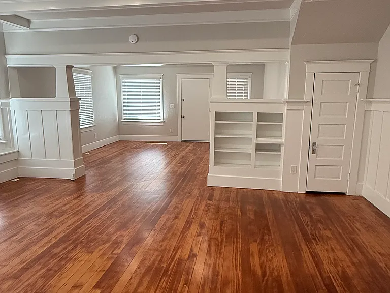161 E Pearl St #161 — Photo 7