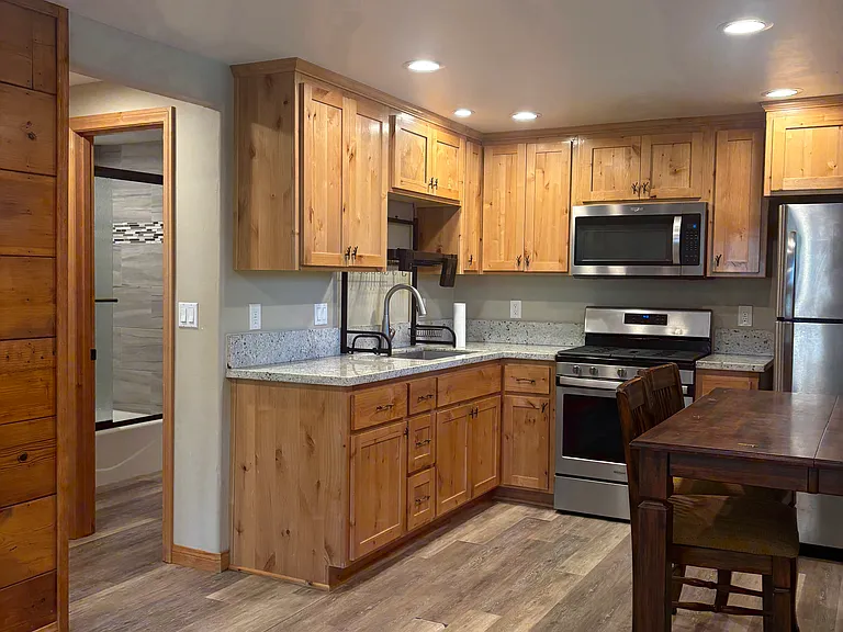 703 Modesto Ln — Photo 6
