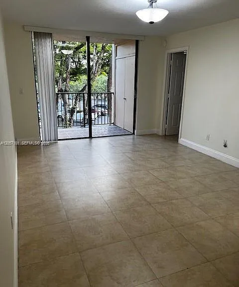 14525 N Kendall Dr #304J — Photo 10