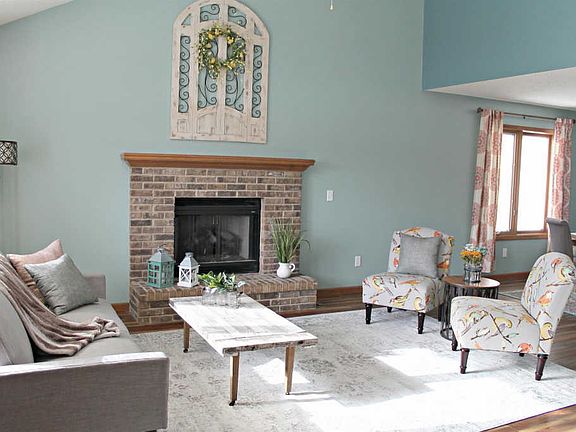 3rd image of 2036 Dublin Ct