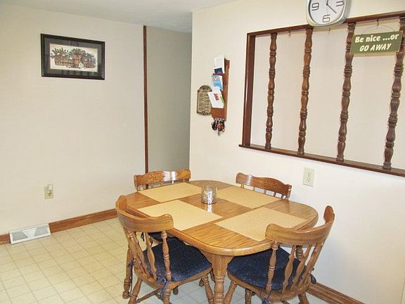 4th image of 6504 Lockhaven Dr
