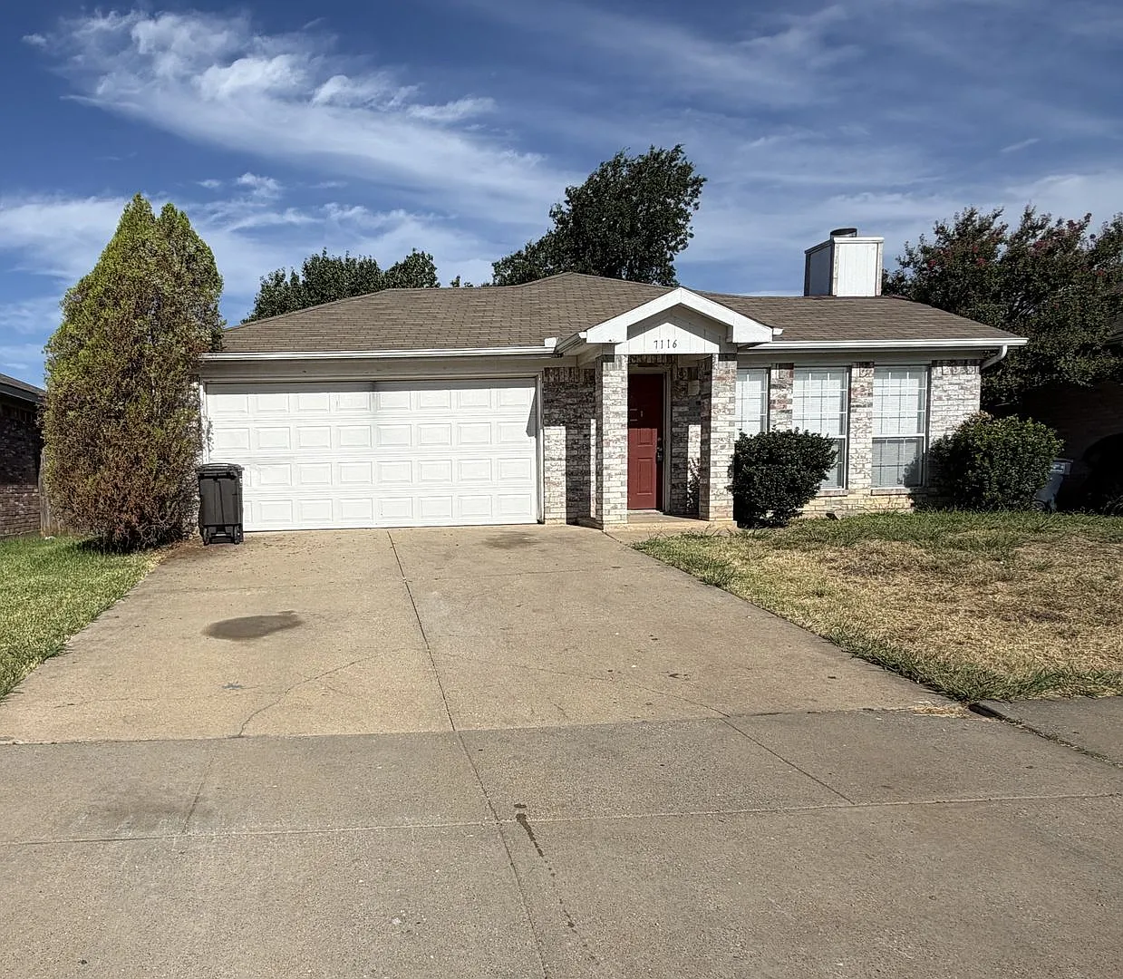 Move In Ready 3 bedroom, 2 bath — Photo 1