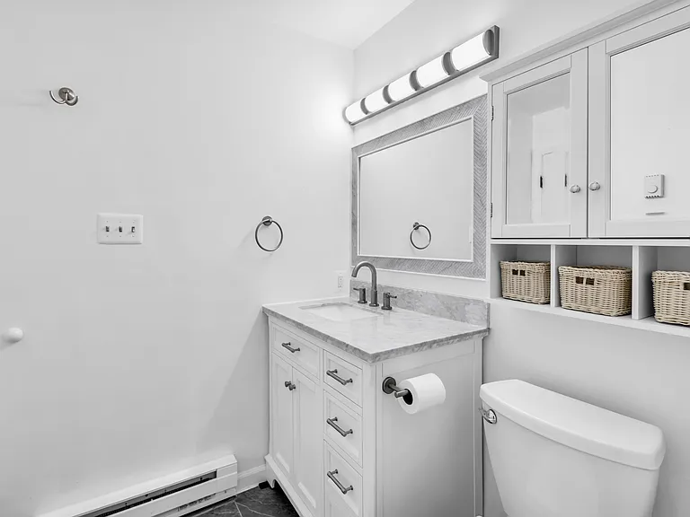 142 S 6th St #1 — Photo 14