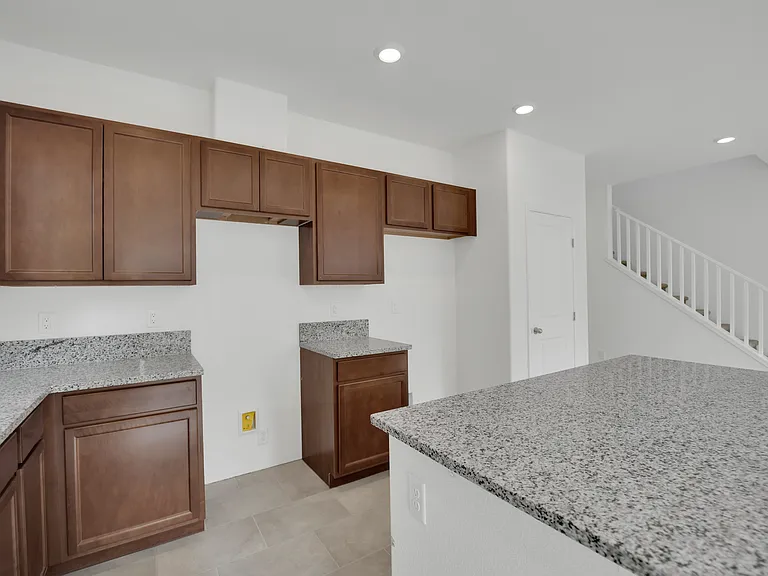 5803 W Haleh Ave — Photo 13