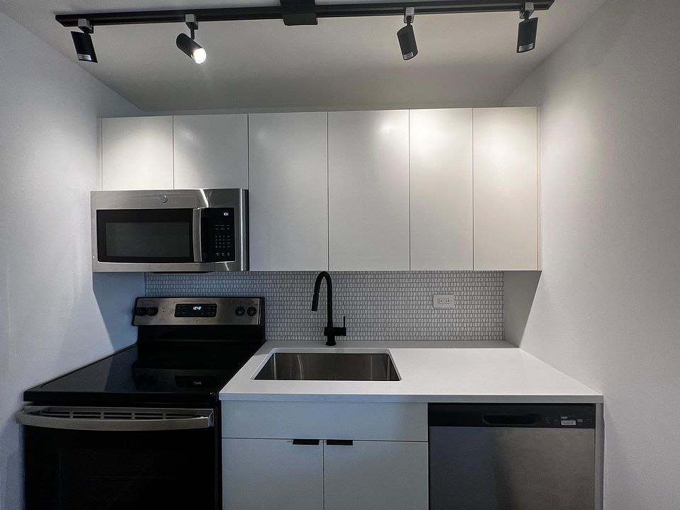 1st image of 50 E Chestnut St #730