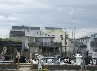 375 43rd Pl, Sea Isle City, NJ 08243