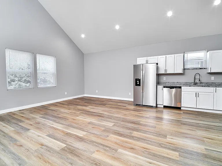 415 N Dequincy St #B — Photo 13