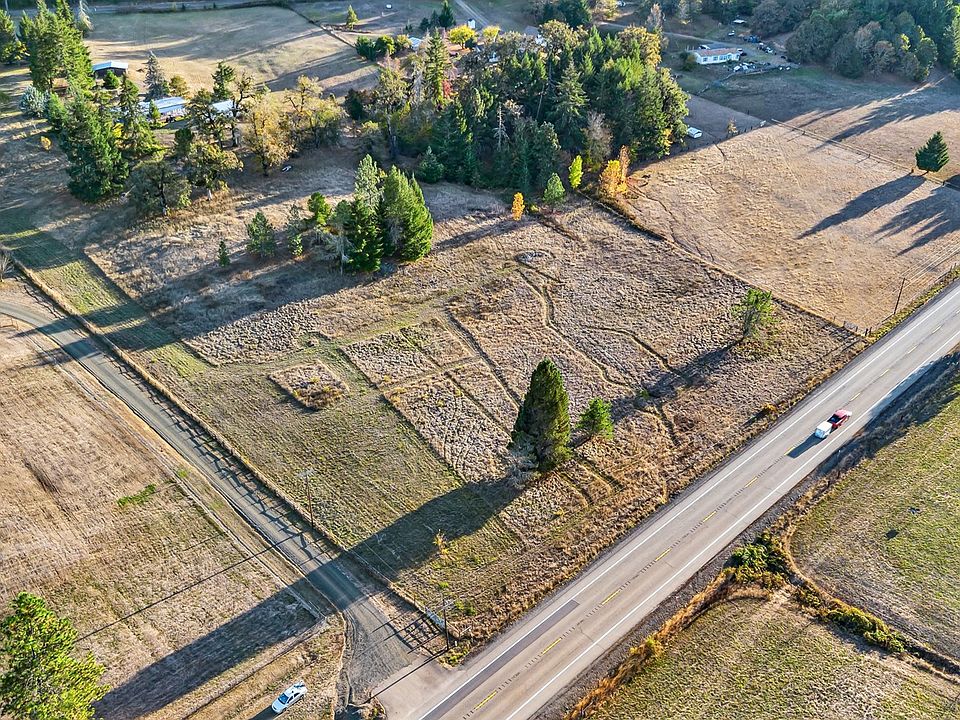 1st image of 562 Crater Rd