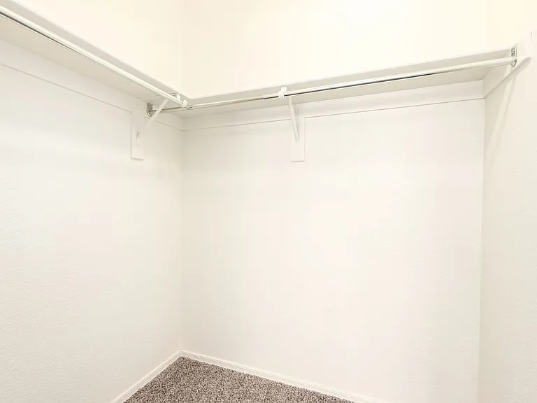 1310 E Beth Dr — Photo 37