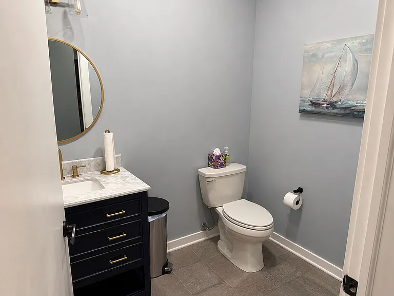 901 E Wilson St #905 — Photo 5