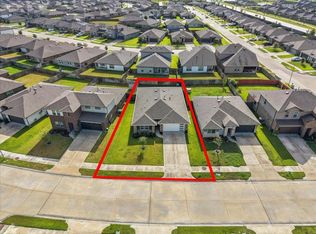 8207 Sugar Cane Ln, Rosharon, TX 77583