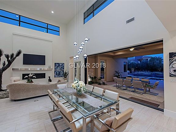 5th image of 31 Cranberry Cove Ct