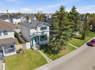 219 Coral Springs Cir W, Calgary, AB T3J3P7