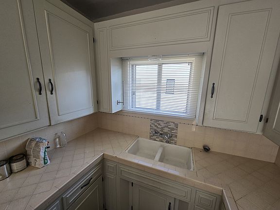 2nd image of 4454 30th St