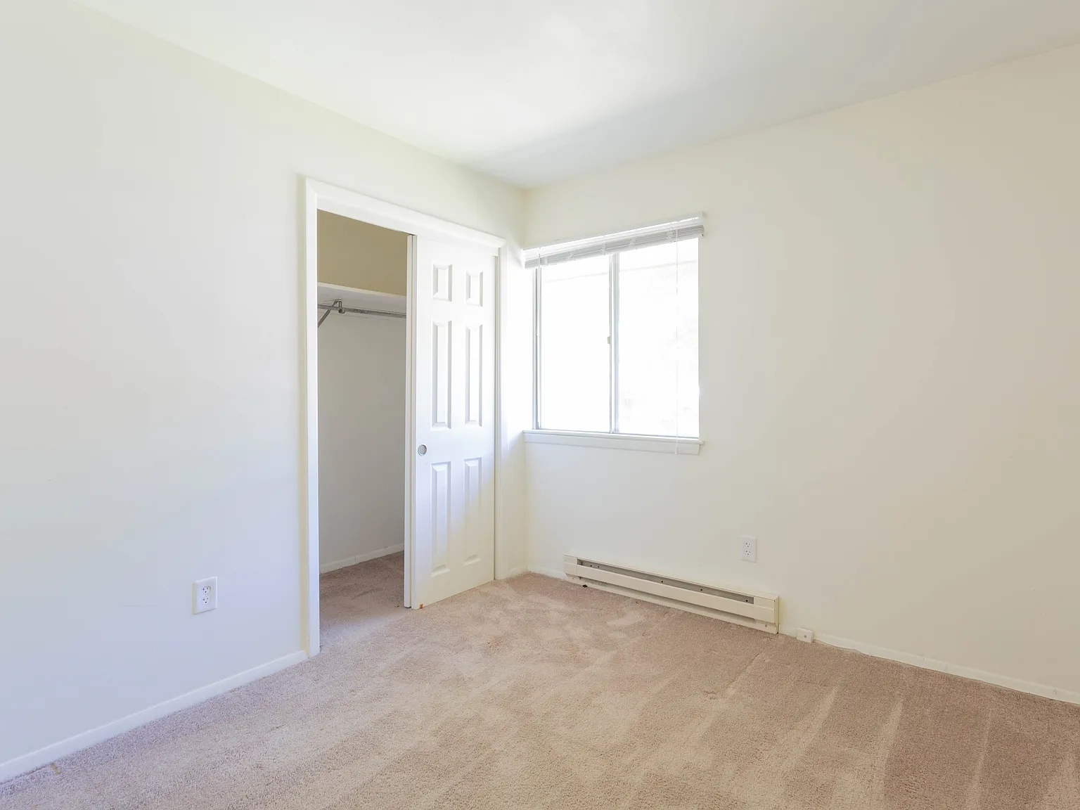 Skytop Village Apartments — Photo 2